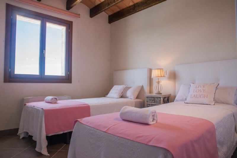 Country houses for Rent in SINEU, MAJORCA, Spain