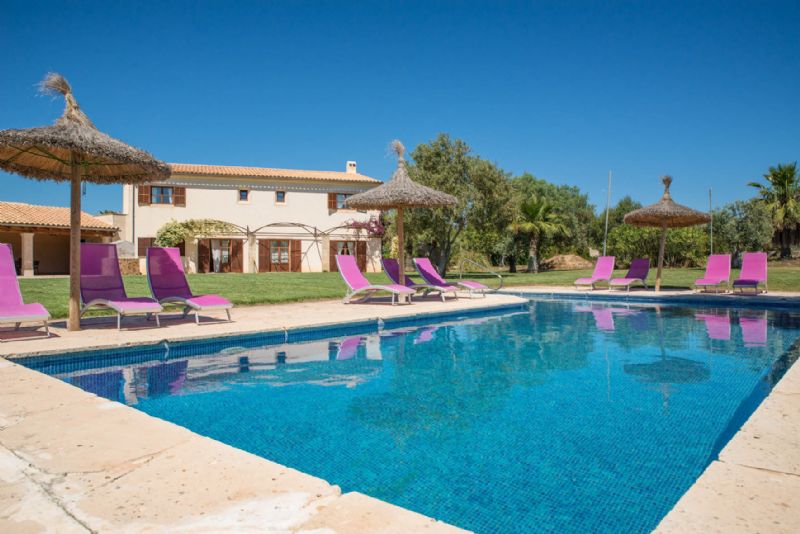 Country houses for Rent in SON SERVERA, MAJORCA, Spain