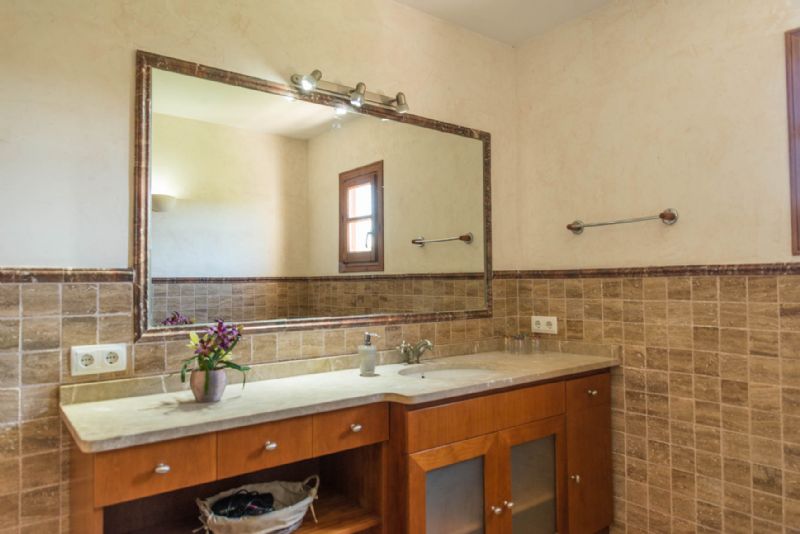 Country houses for Rent in SON SERVERA, MAJORCA, Spain