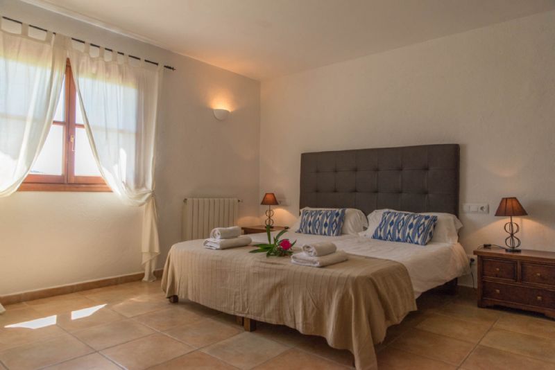 Country houses for Rent in SON SERVERA, MAJORCA, Spain