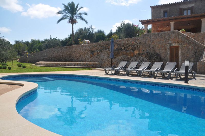 Country houses for Rent in MARIA DE LA SALUT, MAJORCA, Spain