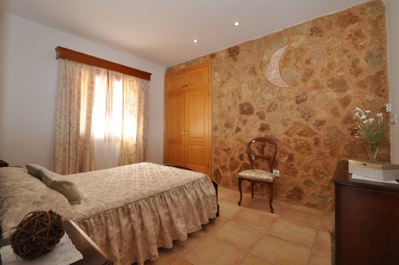 Country houses for Rent in MARIA DE LA SALUT, MAJORCA, Spain