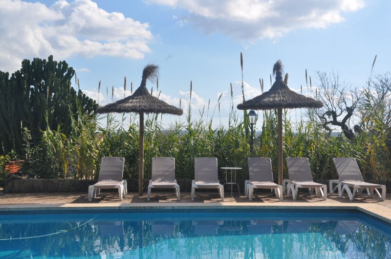 Country houses for Rent in MARIA DE LA SALUT, MAJORCA, Spain