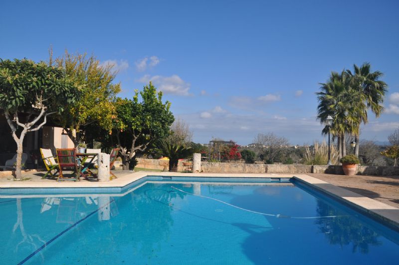 Country houses for Rent in MARIA DE LA SALUT, MAJORCA, Spain