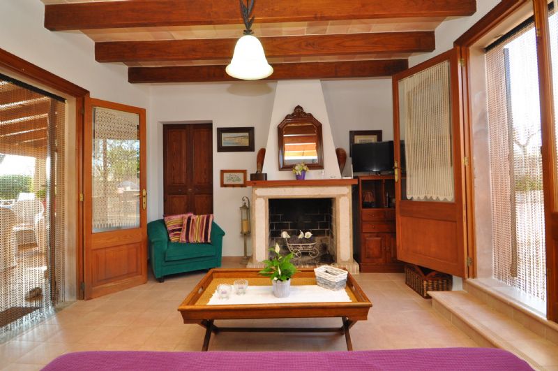 Country houses for Rent in MARIA DE LA SALUT, MAJORCA, Spain