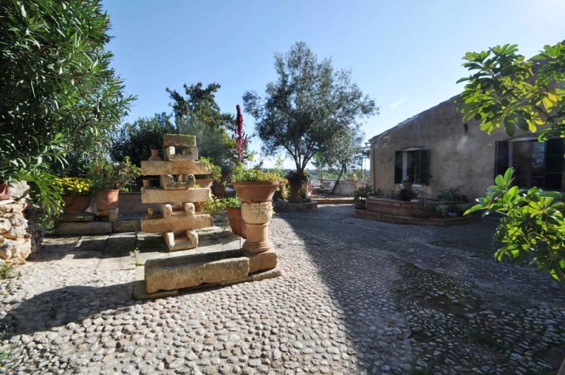 Townhouses for Rent in MURO, MAJORCA, Spain