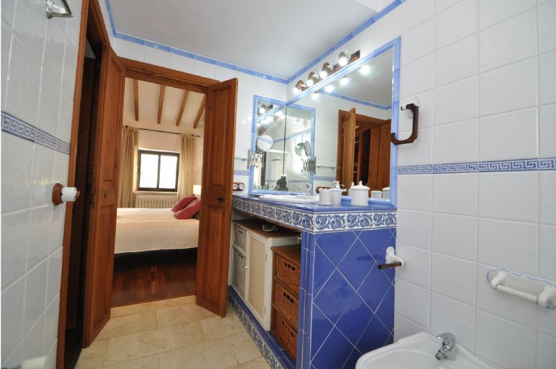 Townhouses for Rent in ALCUDIA, MAJORCA, Spain