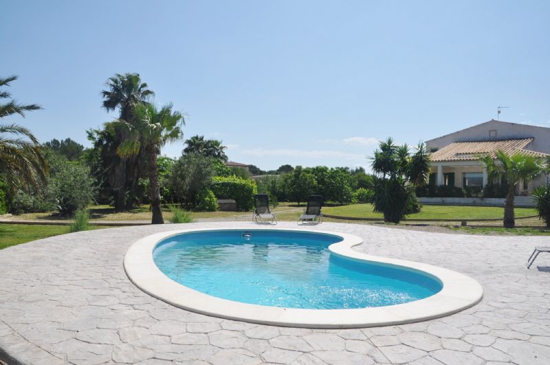 Country houses for Rent in ALCUDIA, MAJORCA, Spain