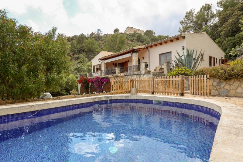 Villas for Rent in MANCOR DE LA VALL, MAJORCA, Spain