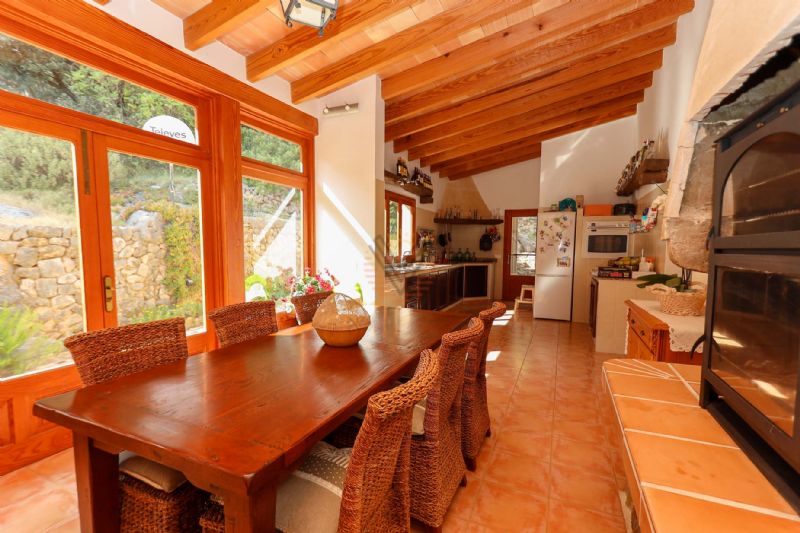 Villas for Rent in MANCOR DE LA VALL, MAJORCA, Spain